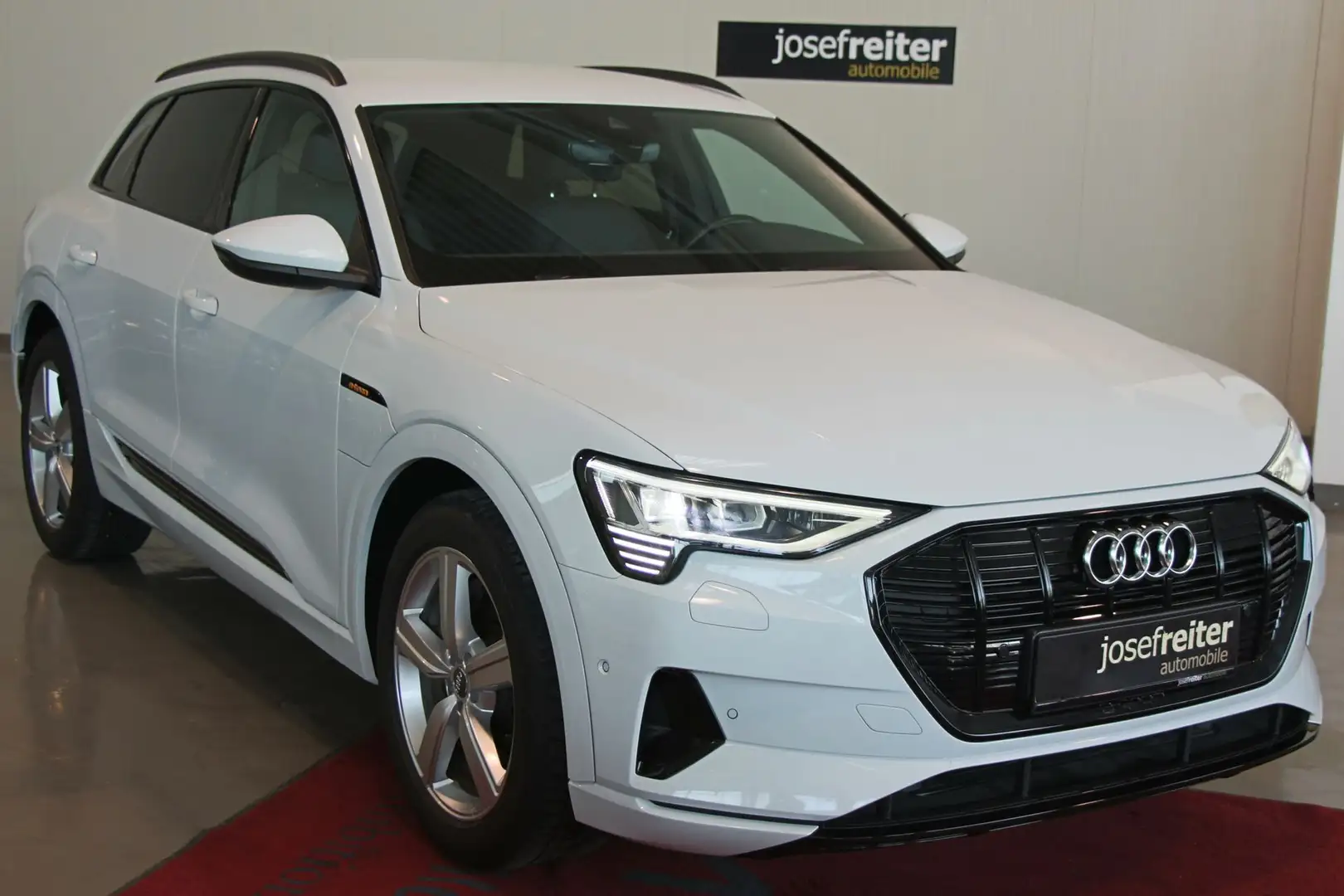 Audi e-tron 55 quattro advanced/MATRIX LED/AHK NP € 96.302,- Weiß - 1