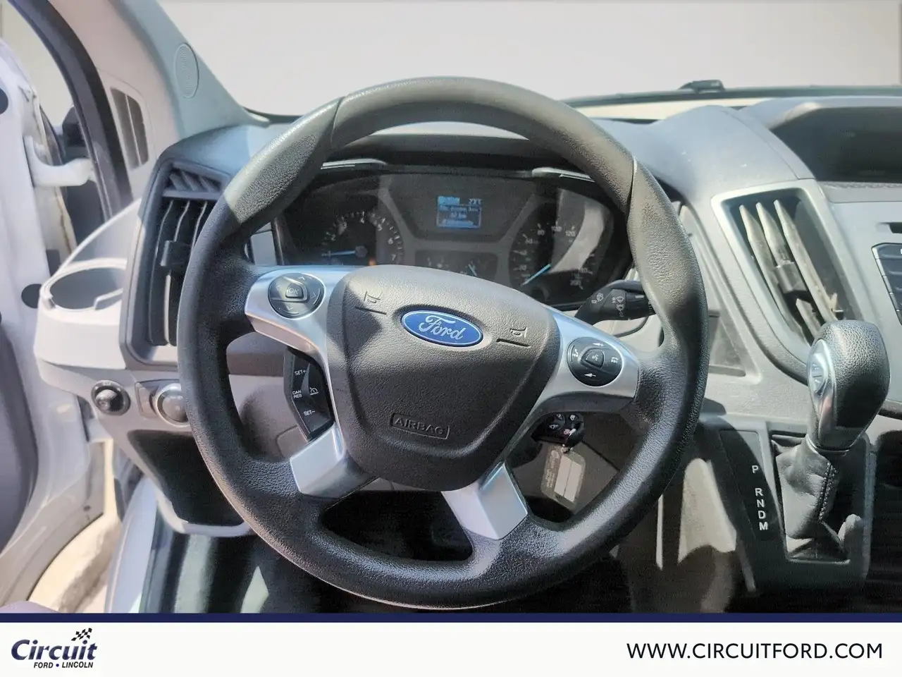 Ford Transit снимка Ford Transit