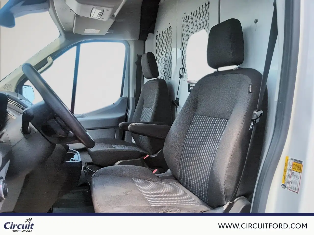Ford Transit снимка Ford Transit