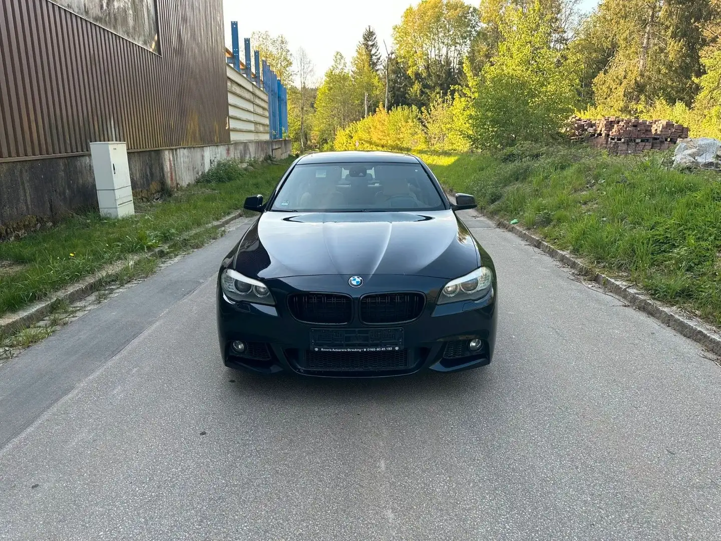 BMW 550 i xDrive*M Paket*Scheckheft VOLL*Soft Close Noir - 2