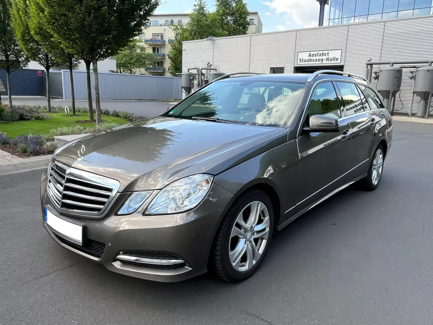 Mercedes-Benz E 200 T CDI DPF BlueEFFICIENCY 7G-TRONIC Avantgard - 1