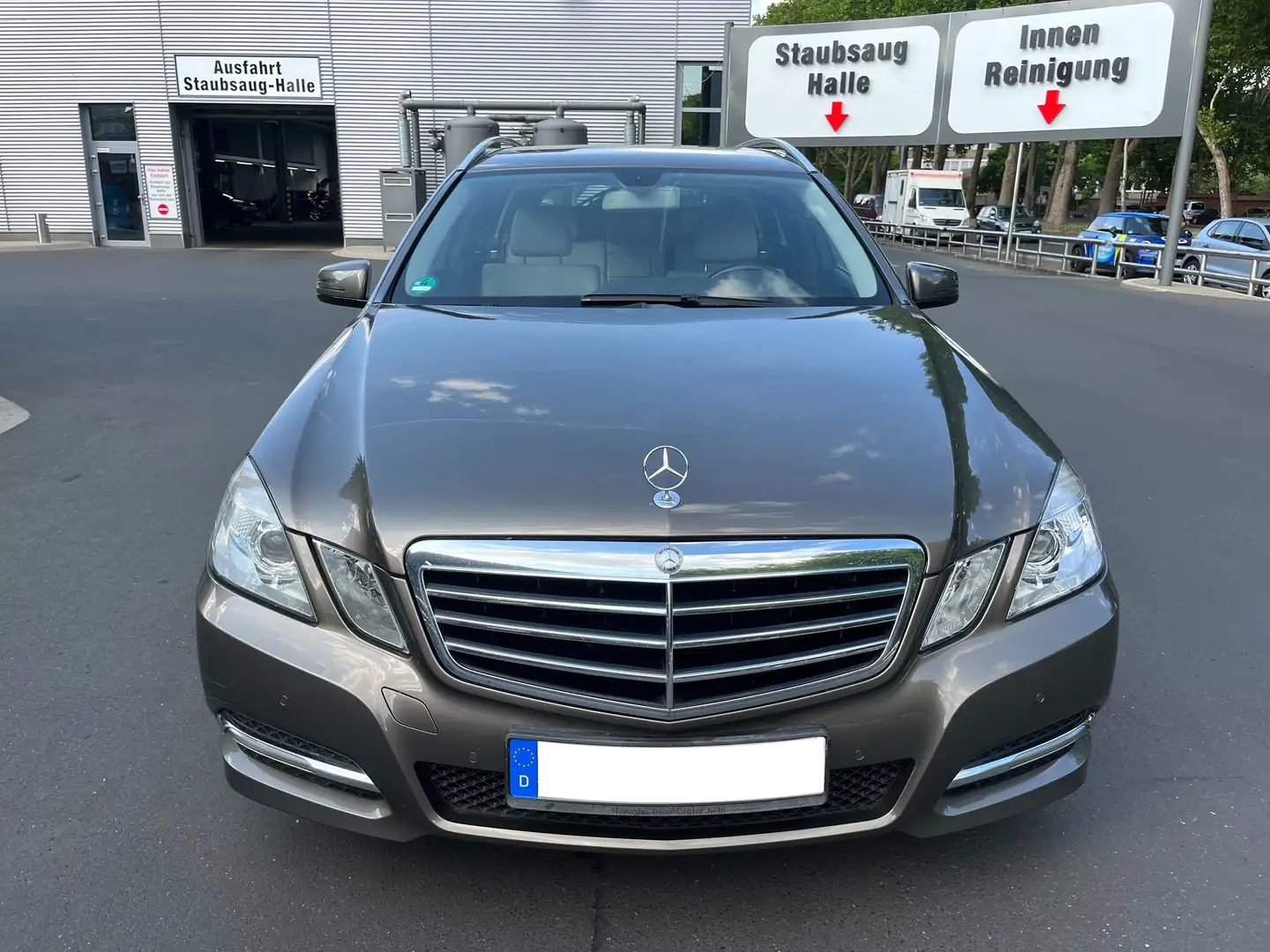 Mercedes-Benz E 200 T CDI DPF BlueEFFICIENCY 7G-TRONIC Avantgard - 2