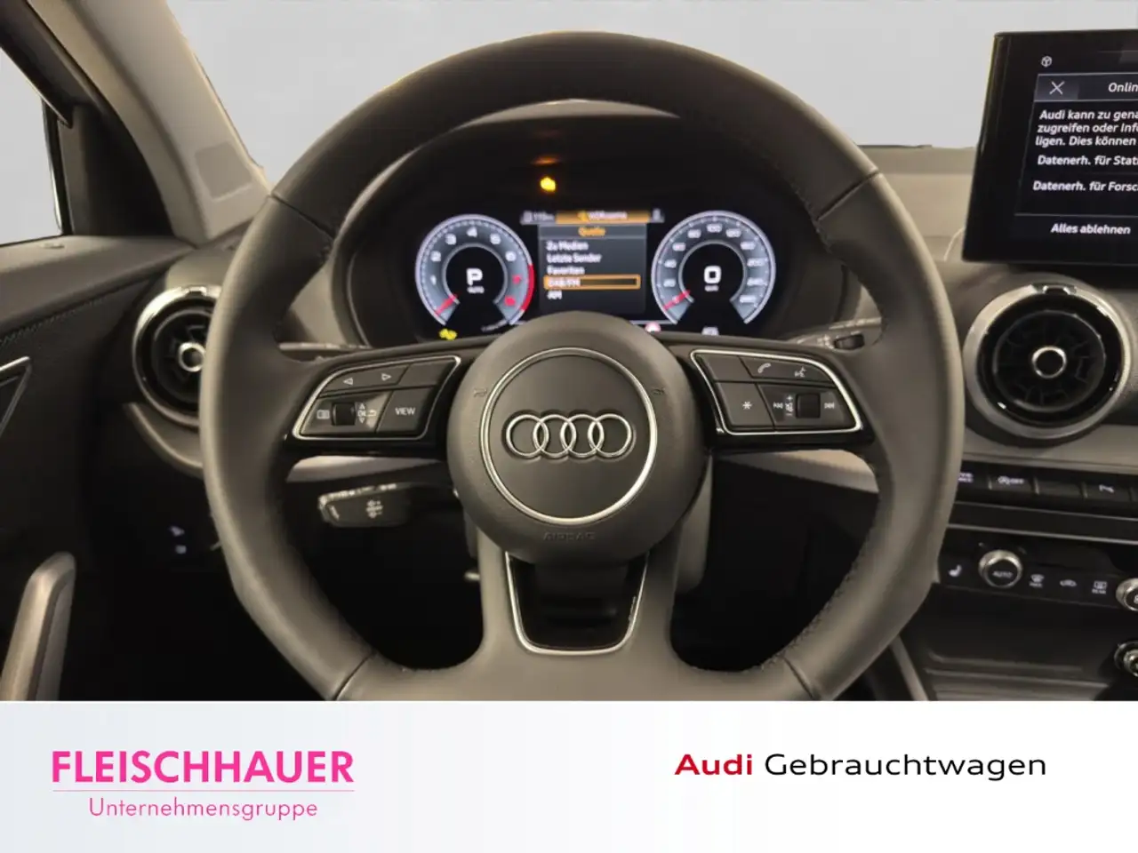 Audi Q2 35 TFSI S line PANO RFK MATRIX SONOS CARPLAY 11