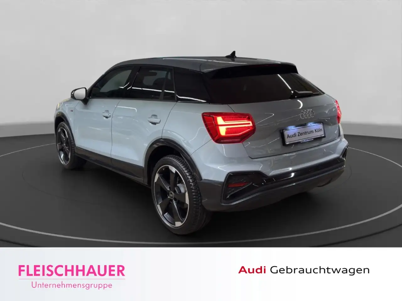 Audi Q2 35 TFSI S line PANO RFK MATRIX SONOS CARPLAY 5