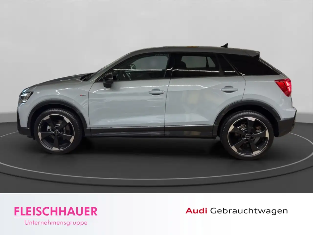 Audi Q2 35 TFSI S line PANO RFK MATRIX SONOS CARPLAY 4