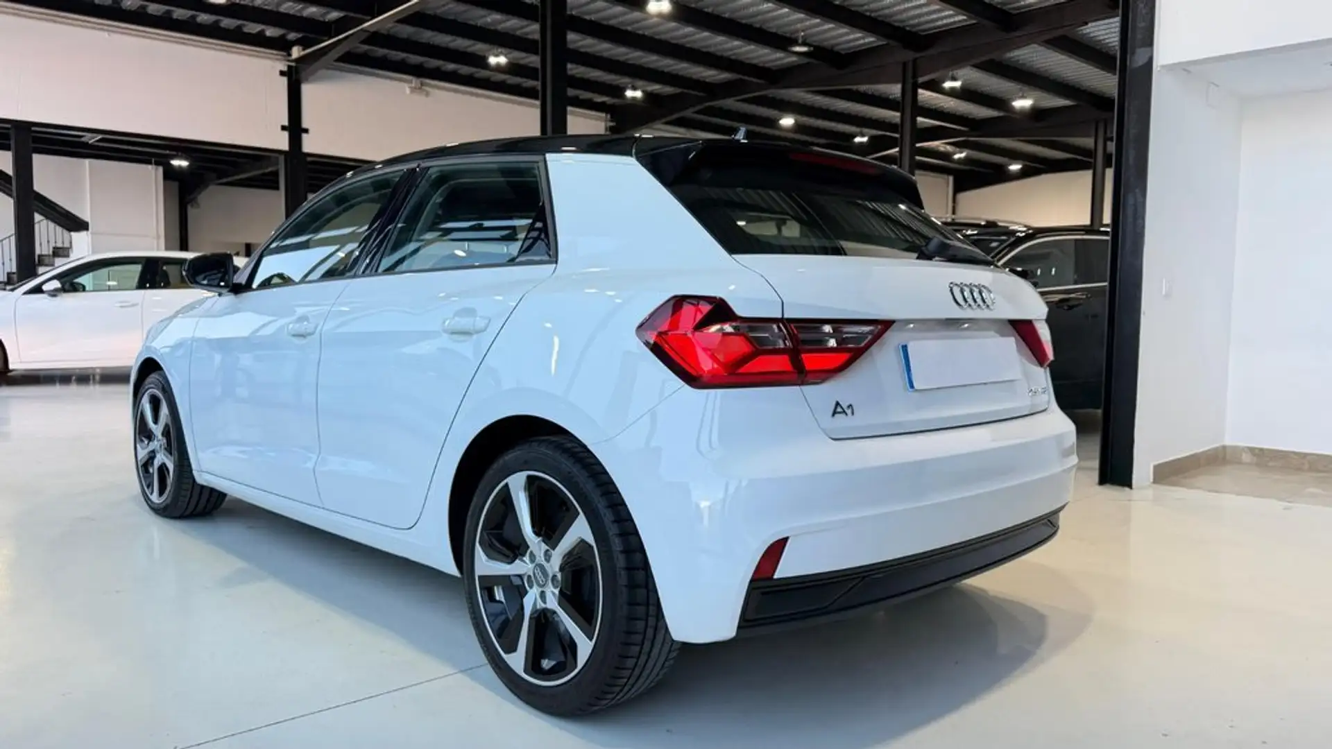 Audi A1 Sportback 25 TFSI Blanco - 2