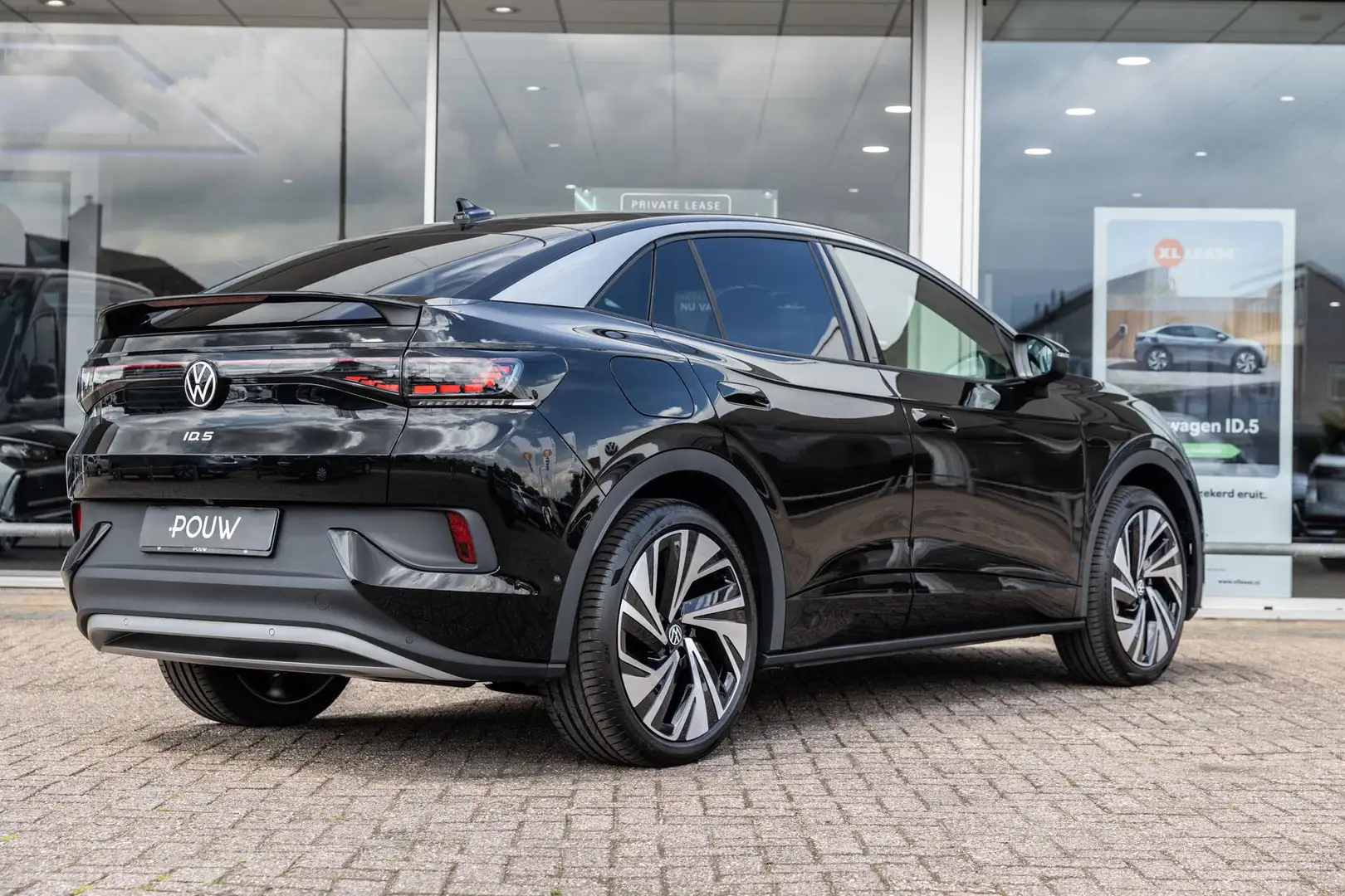 Volkswagen ID.5 286pk Pro Business 77 kWh | Style Interieur Pakket Zwart - 2