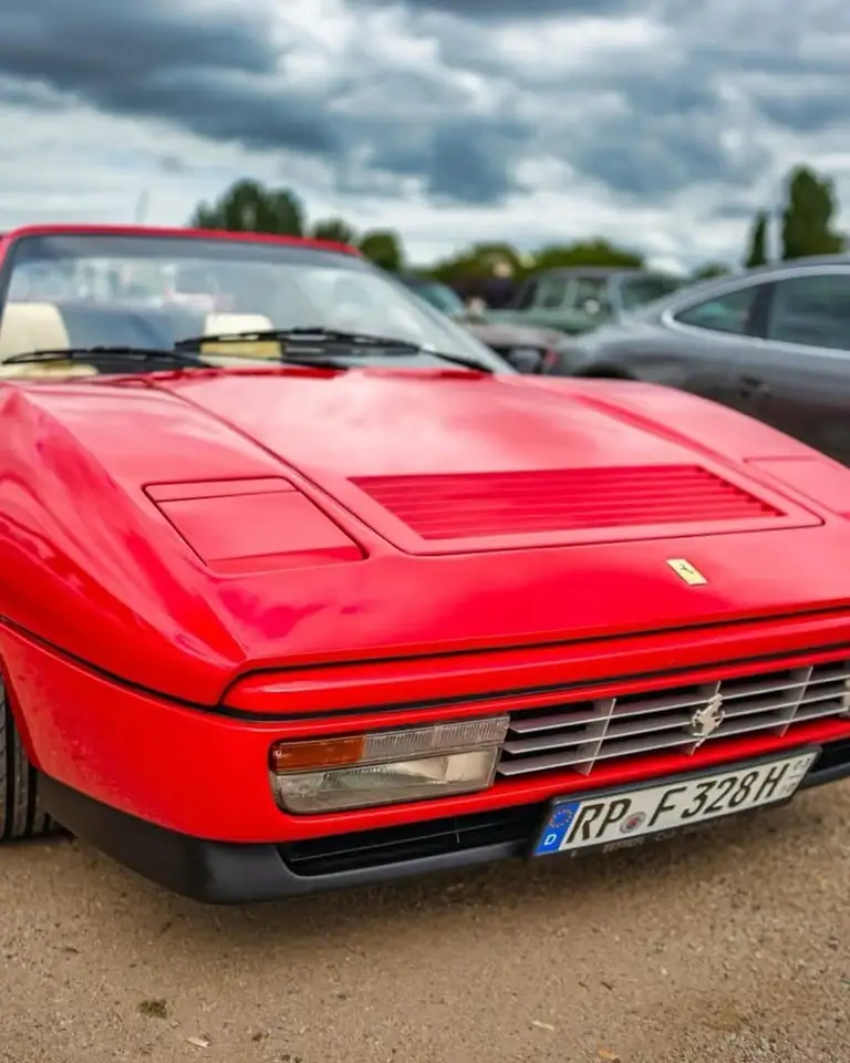 Ferrari 328