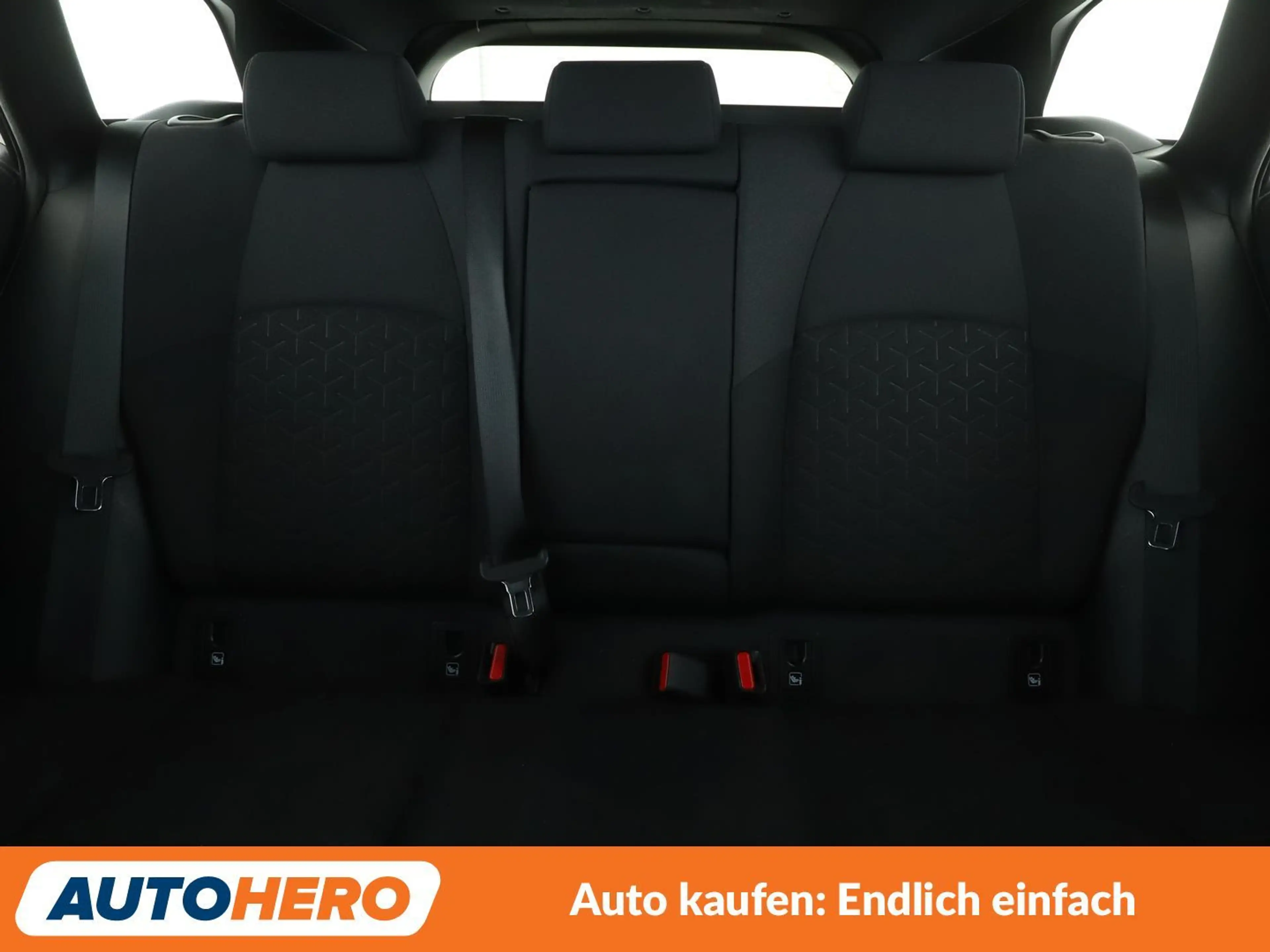 Suzuki Swace 1.8 Hybrid Comfort+ Aut.*ACC*CAM*PDC*SHZ*AHK*ALU* — photo 15