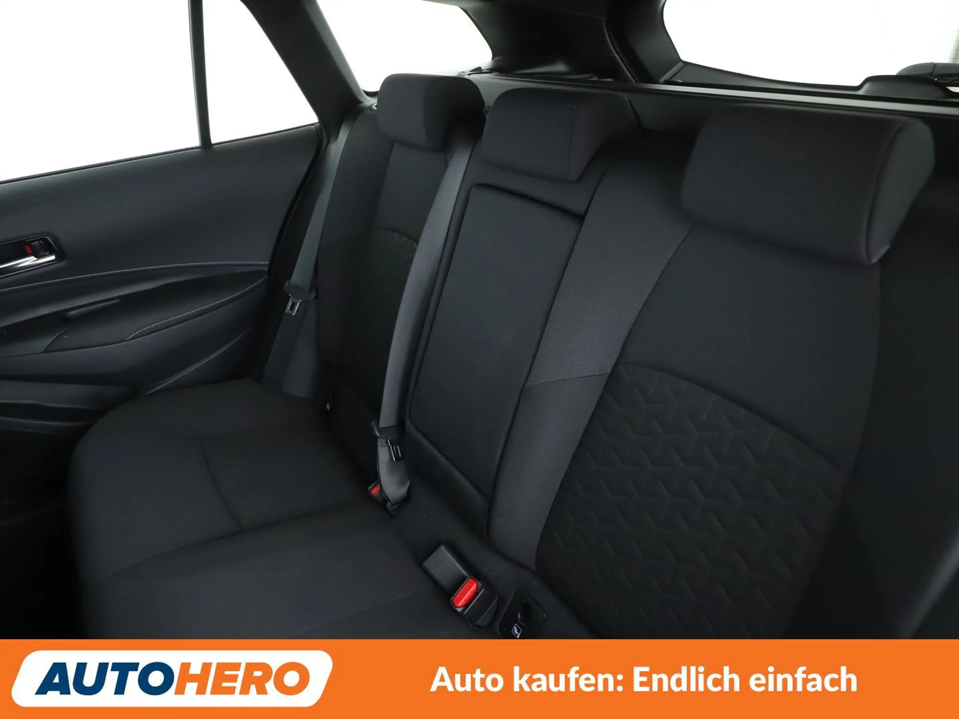 Suzuki Swace 1.8 Hybrid Comfort+ Aut.*ACC*CAM*PDC*SHZ*AHK*ALU* — photo 14
