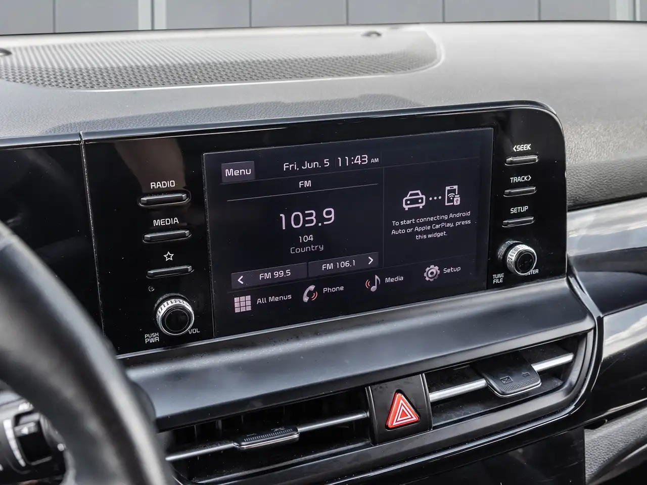 Kia Seltos снимка Kia Seltos