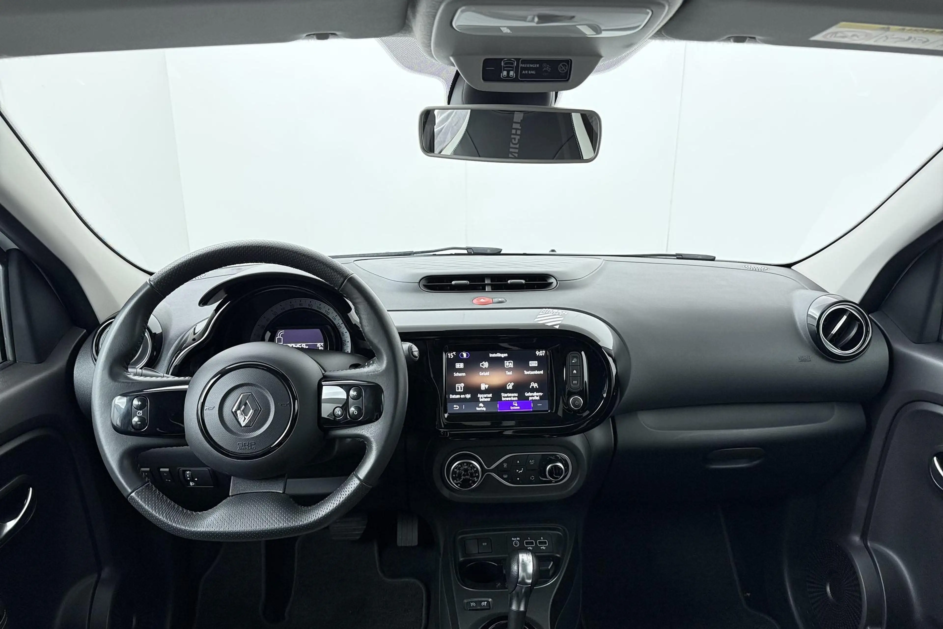 Renault Twingo Z.E. R80 E-Tech Série Limitée Urban Night 22 kWh | — photo 4