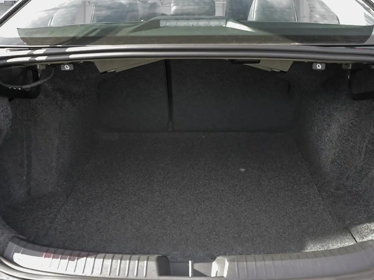 Volkswagen Jetta снимка Volkswagen Jetta