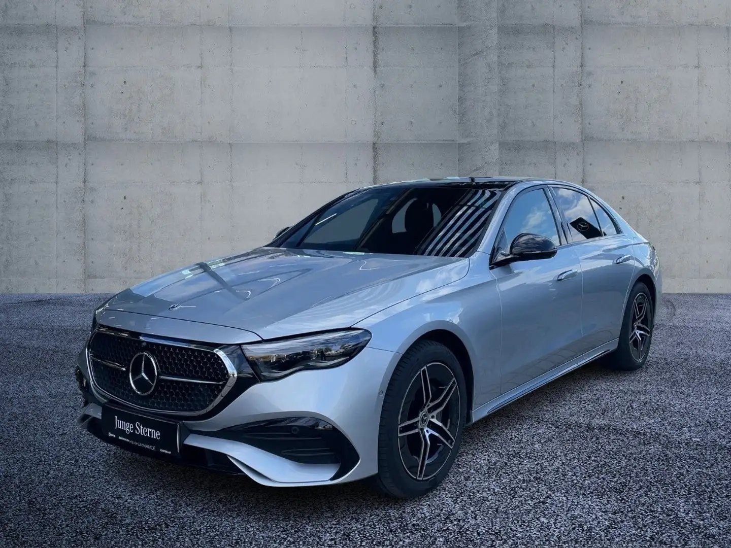 Mercedes-Benz E 300 de 4MATIC Limousine mit EQ Hybrid Technologie Öste Silber - 2