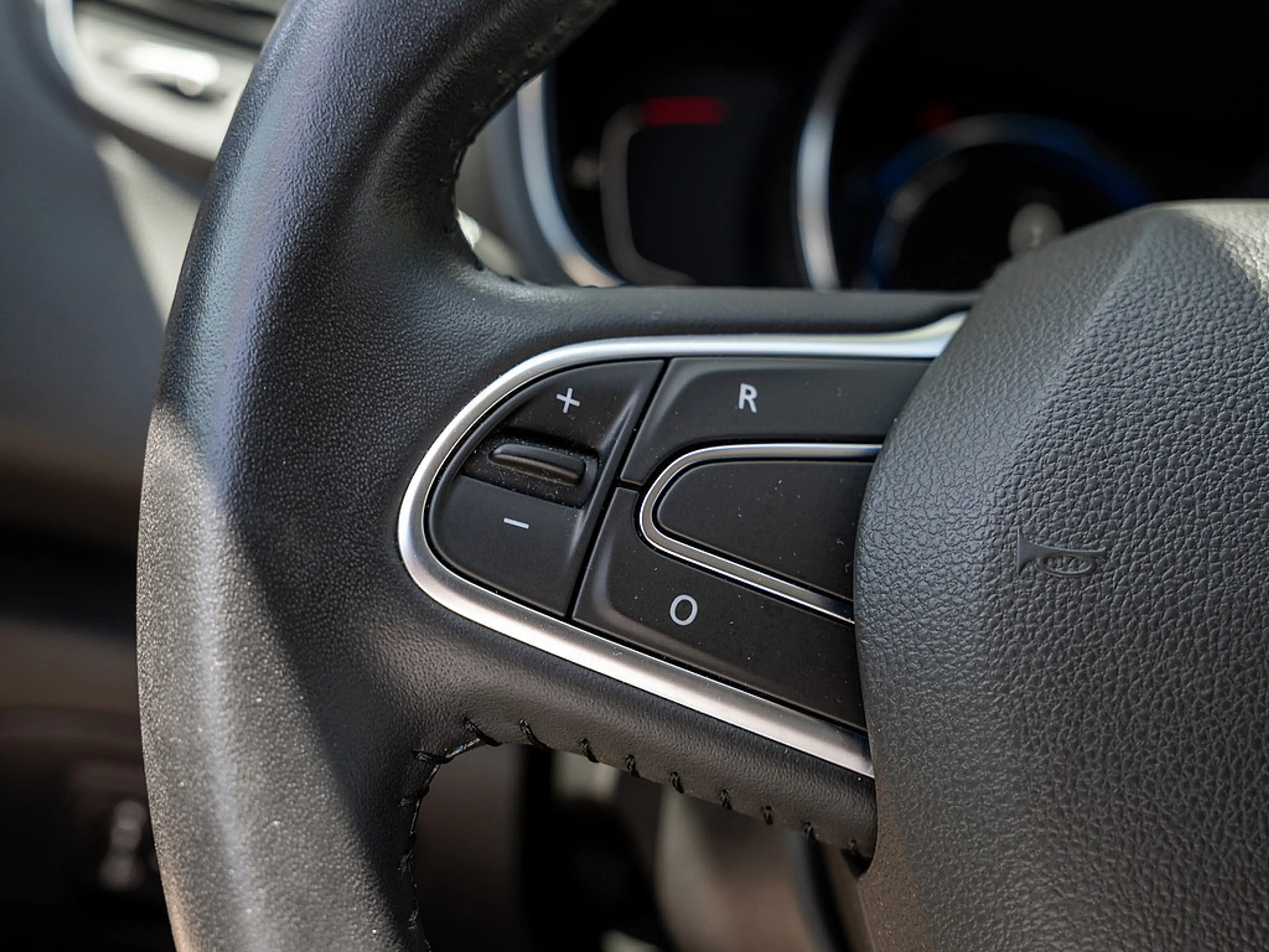 Renault Scenic Grand Limited KAM SHZ PDC KEYLESS NAVI — photo 13