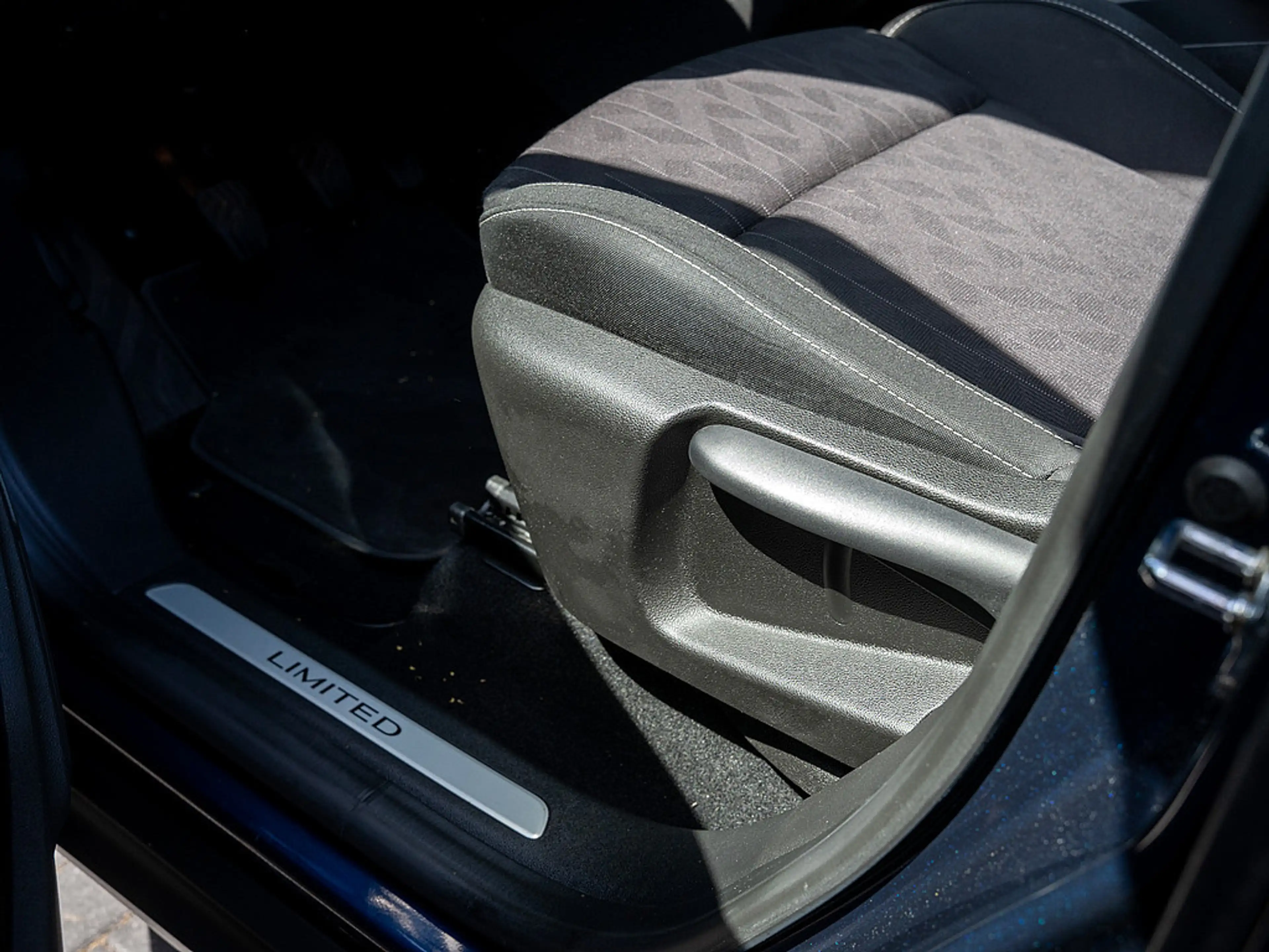 Renault Scenic Grand Limited KAM SHZ PDC KEYLESS NAVI — photo 15