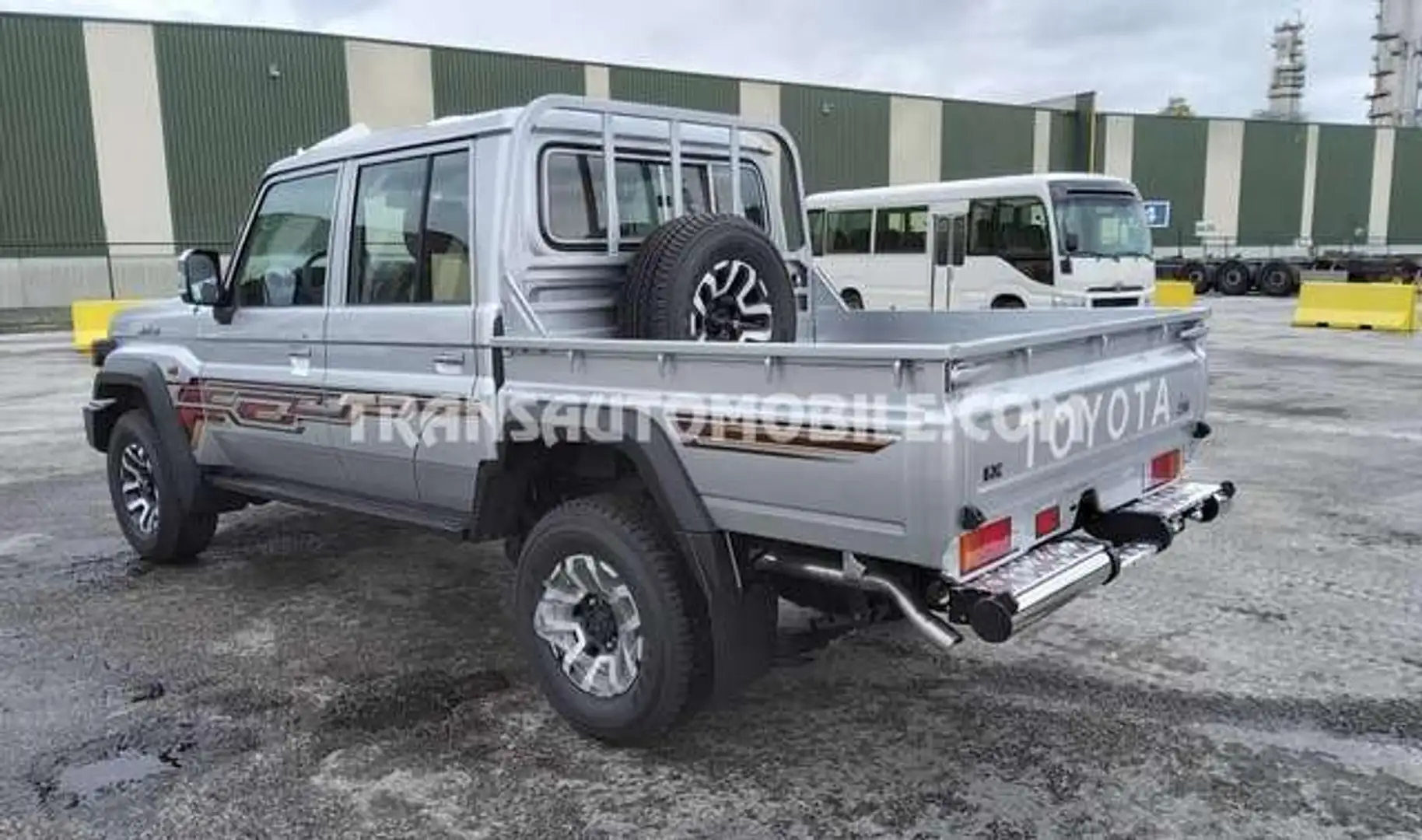 Toyota Land Cruiser GDJ 79 DOUBLE CABIN - EXPORT OUT EU TROPICAL VERSI Silber - 2