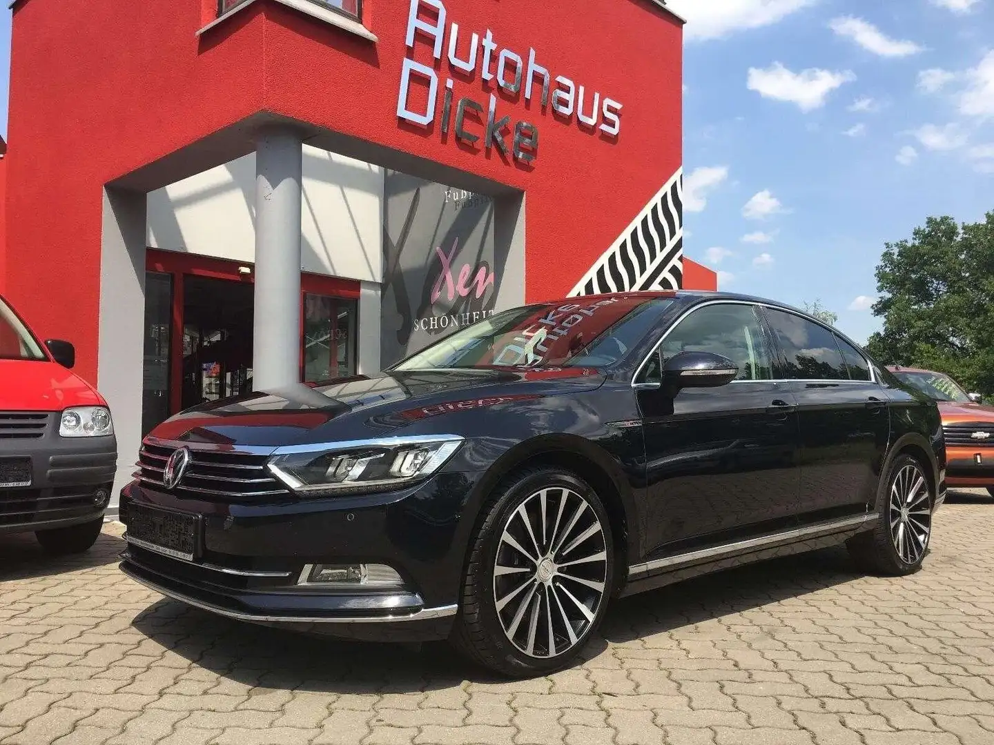 Volkswagen Passat Lim. Highline 240PS 4Motion BMT LED EURO6 Schwarz - 1