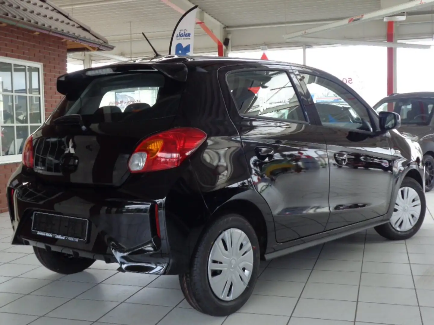 Mitsubishi Space Star 1.2 PLUS #Klima#DAB+#inkl. Winterräder Schwarz - 2