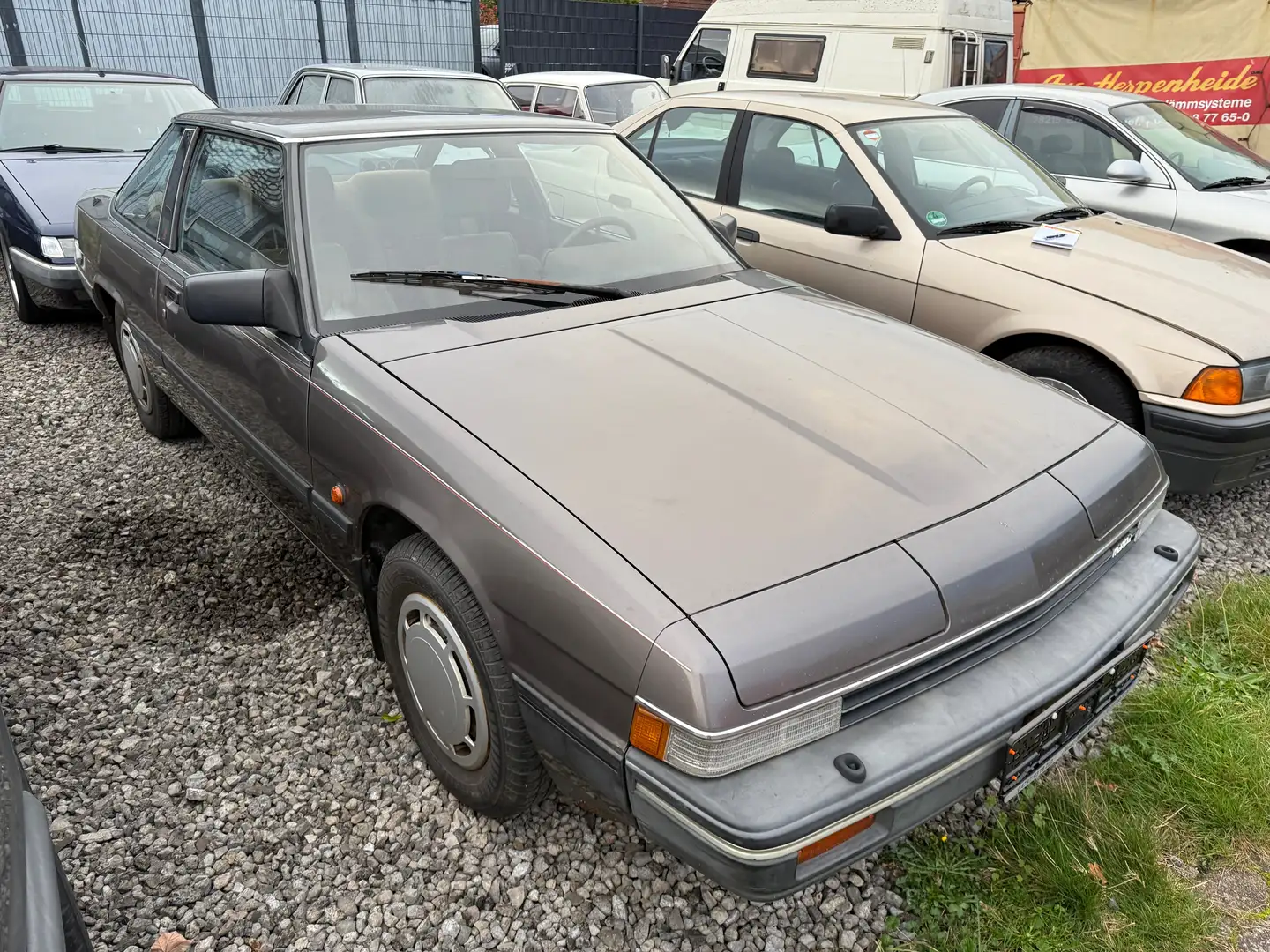 Mazda 929 Coupé *3.Hand*Motor läuft*braucht Arbeit* Grau - 1