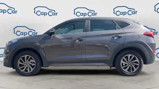 Hyundai Tucson view 2