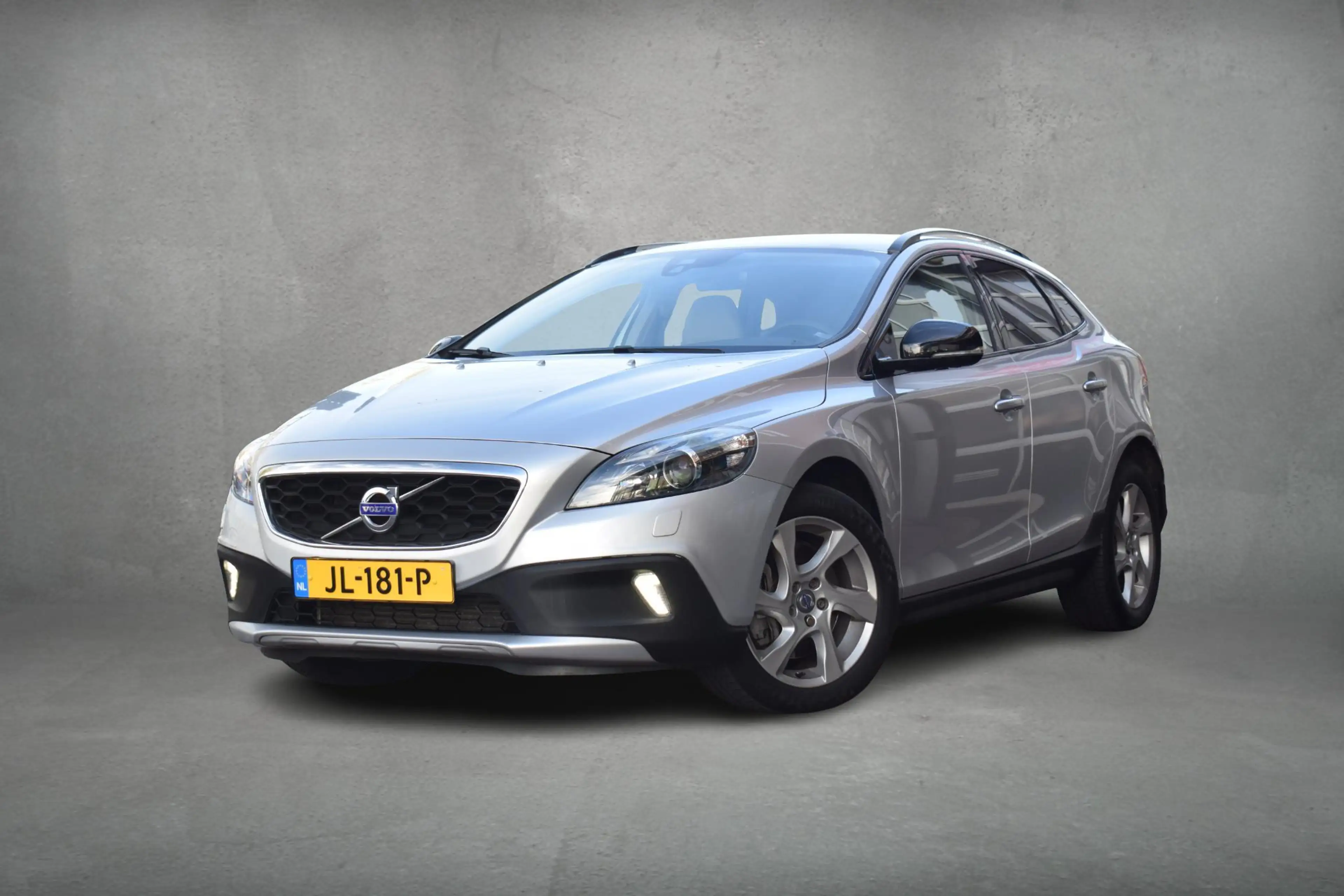 Volvo V40 Cross Country 1.5 T3 Momentum | Automaat | Leer | Stoelverwarmin — photo 2