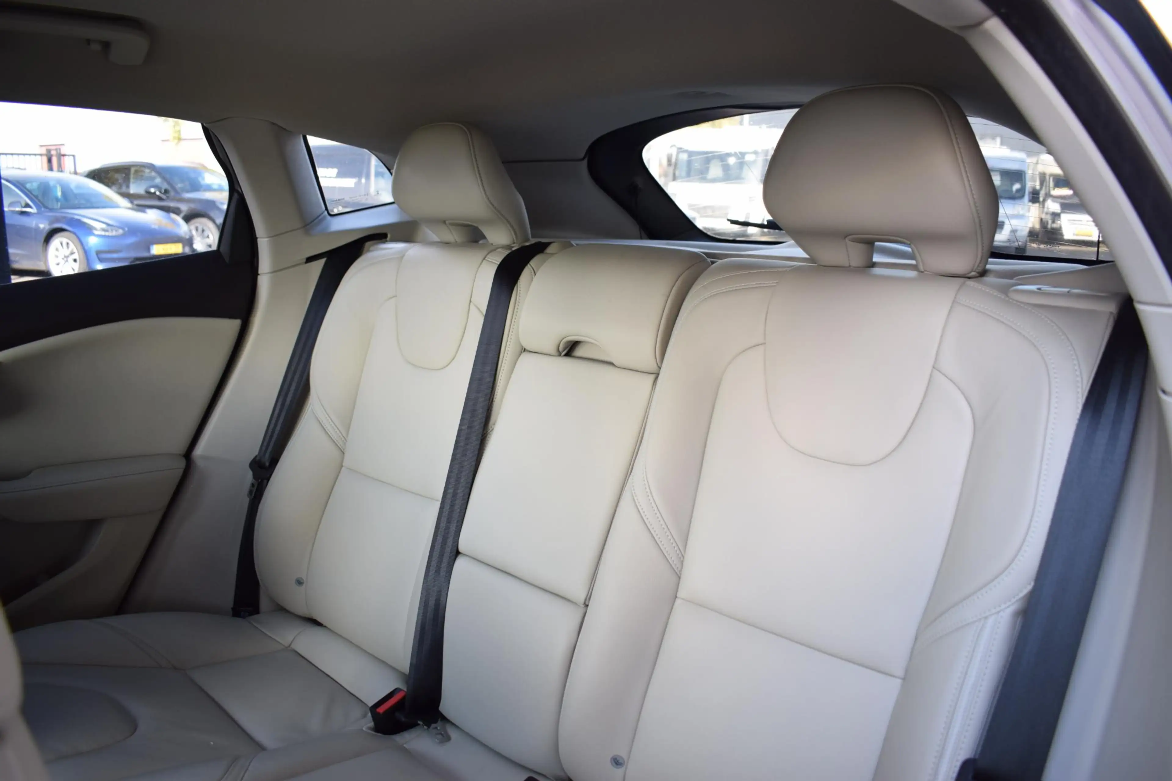 Volvo V40 Cross Country 1.5 T3 Momentum | Automaat | Leer | Stoelverwarmin — photo 6