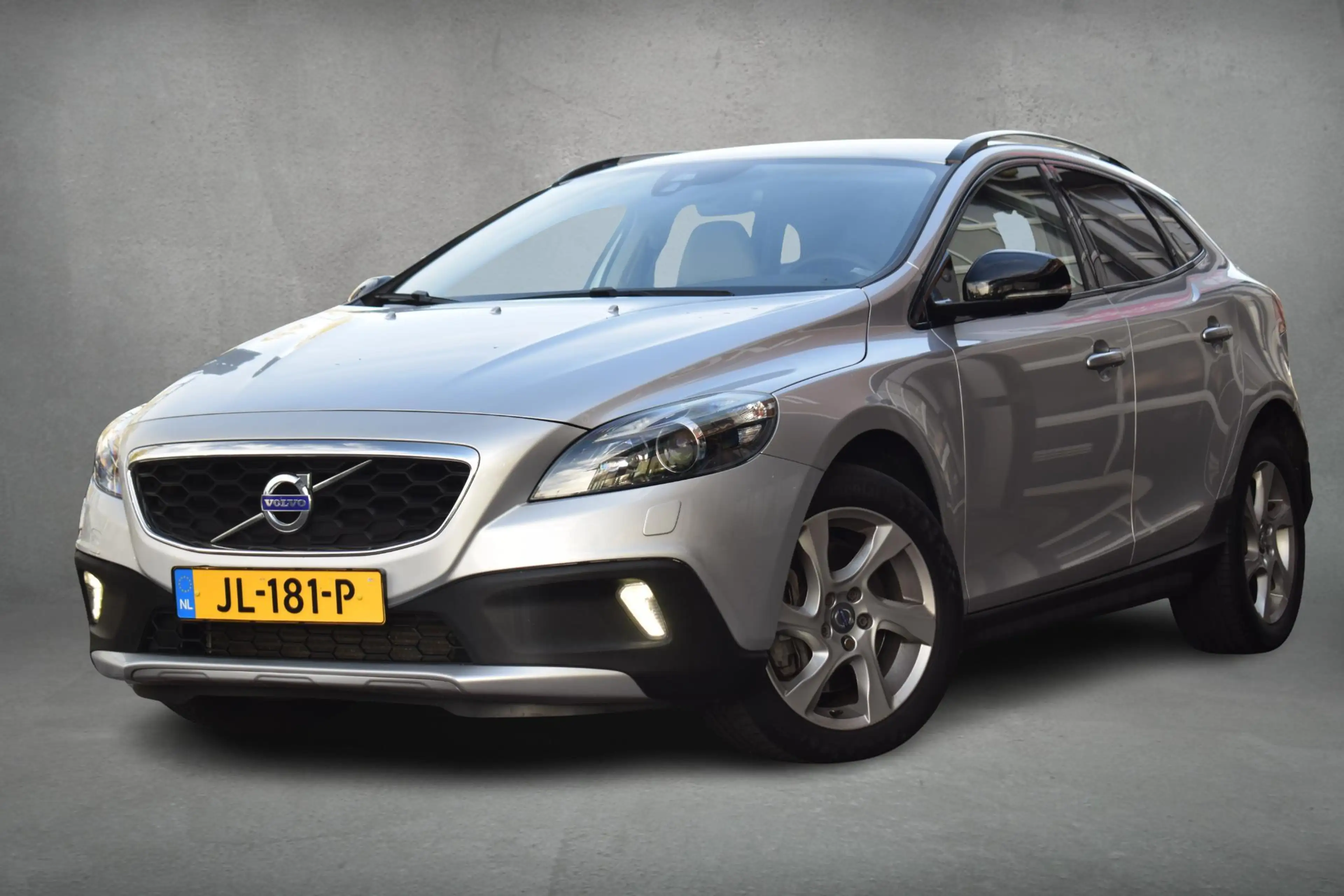 Volvo V40 Cross Country 1.5 T3 Momentum | Automaat | Leer | Stoelverwarmin — photo 9