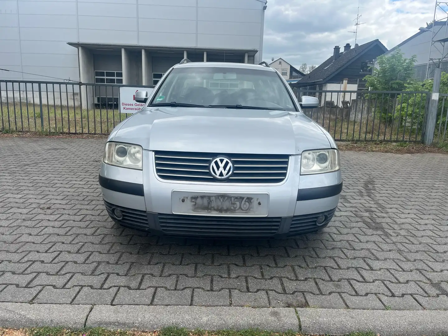 Volkswagen Passat Variant 2.0 Highline Tuv , inspection Neu Stříbrná - 2