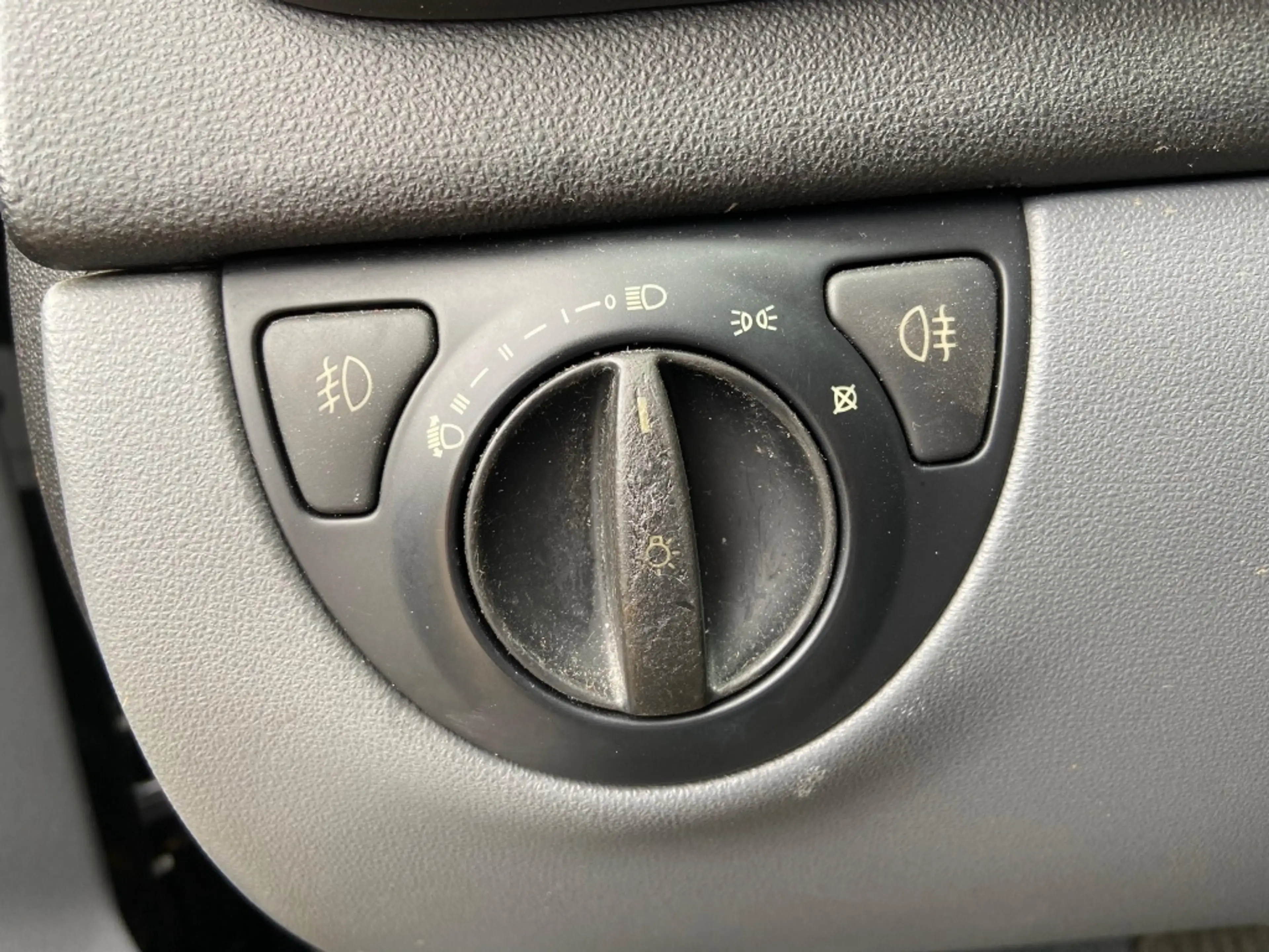 Saab 9-3 Sport Sedan 2.0t Arc — photo 18