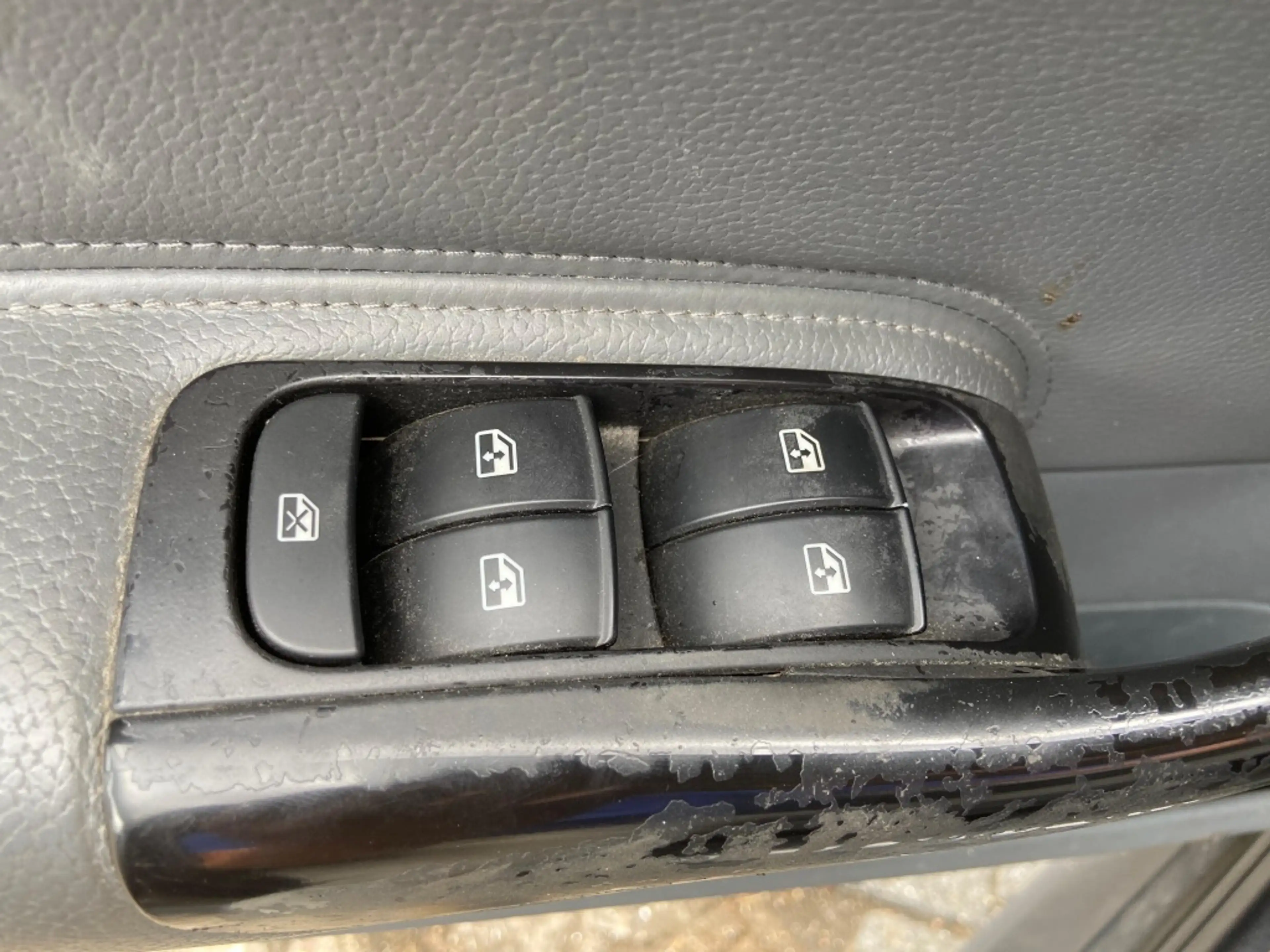 Saab 9-3 Sport Sedan 2.0t Arc — photo 16