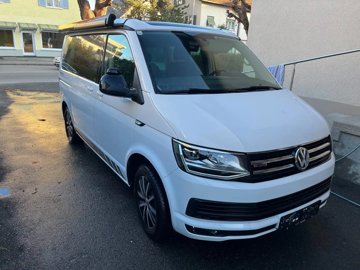 Volkswagen T6 California California Beach - 205 PS - 4Motion - NEUER MOTOR Weiß - 2
