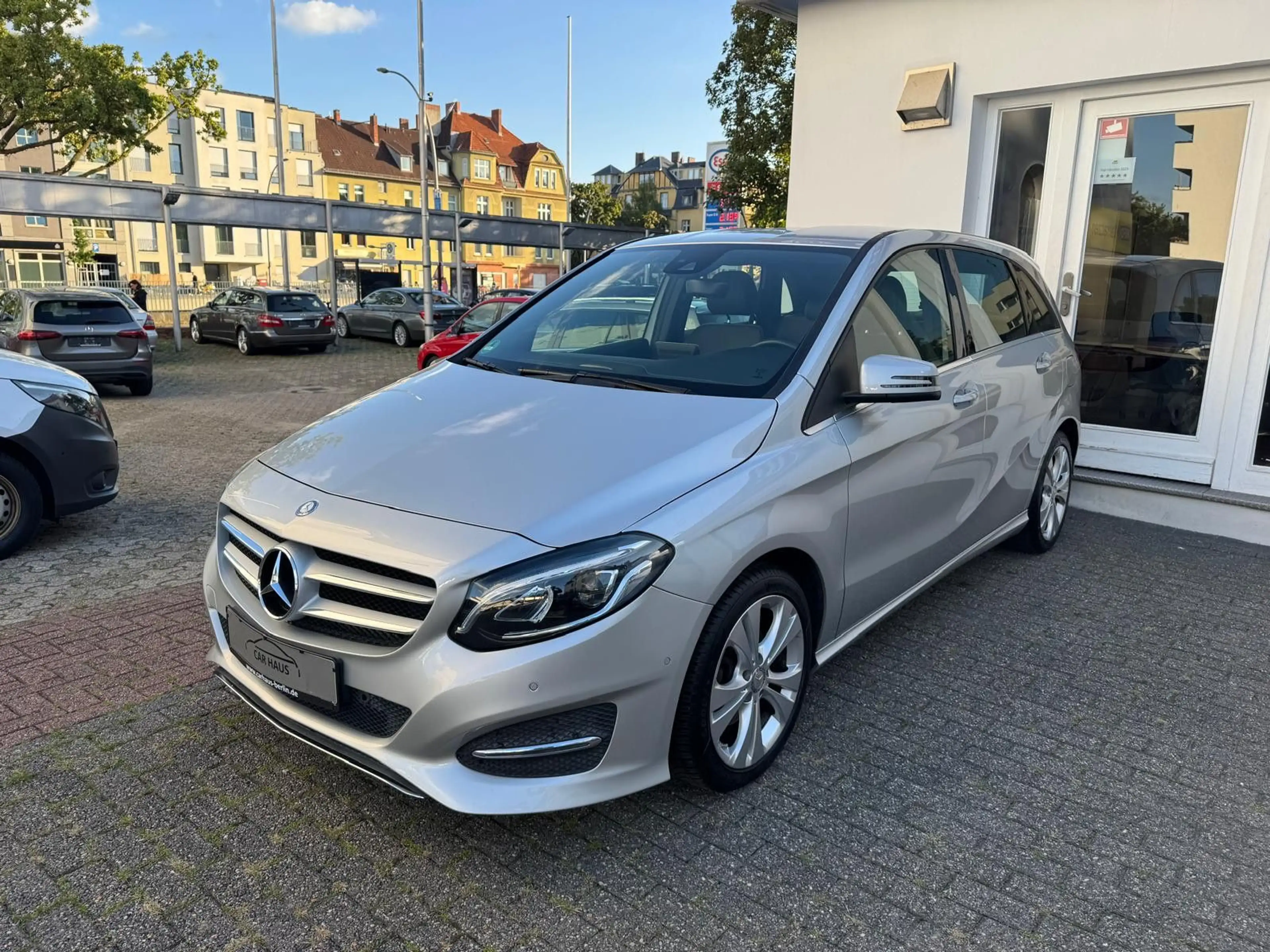 Mercedes-Benz B 200 Edition Urban Automatik * Aus 1. Hand * — photo 2