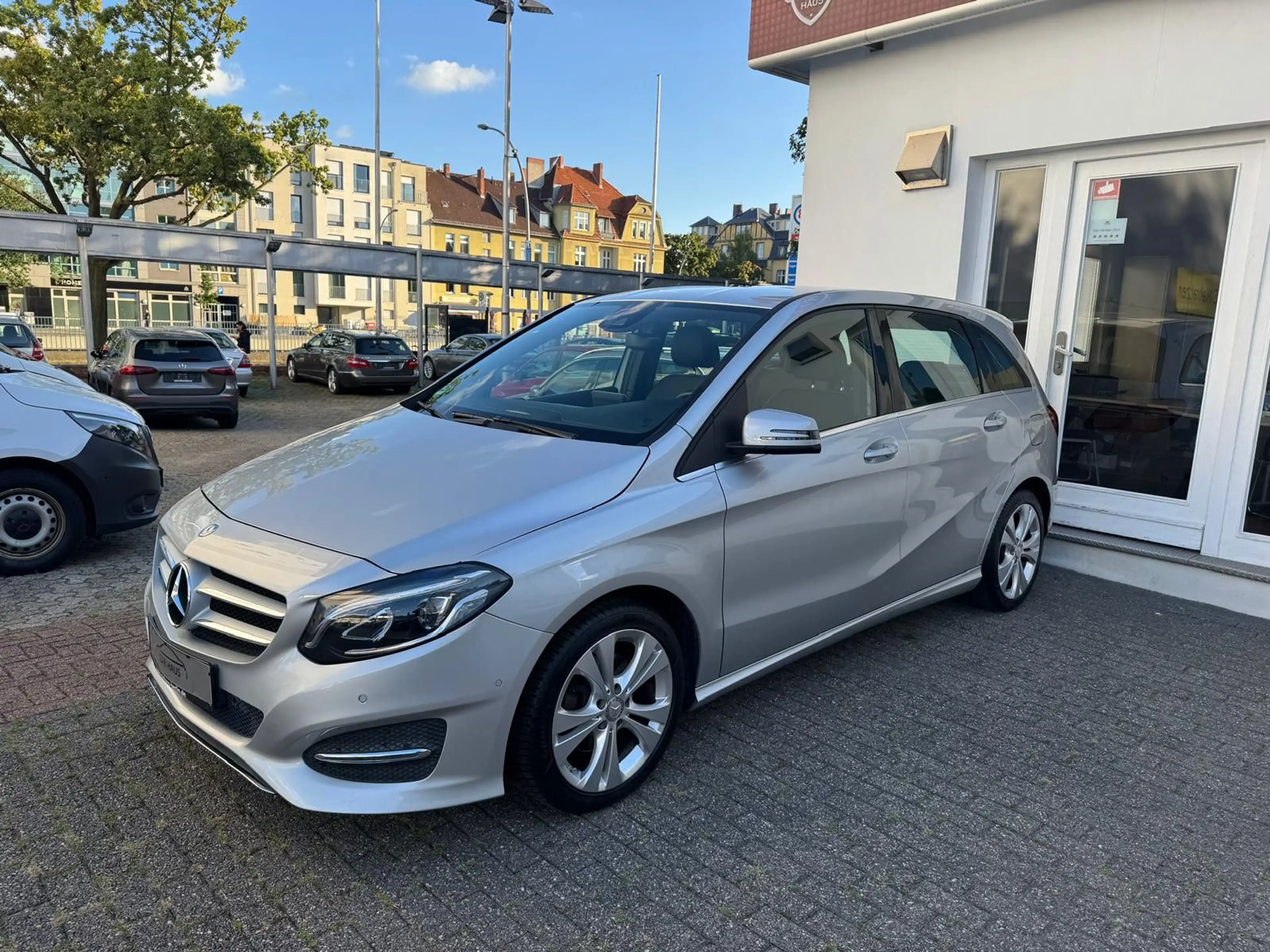 Mercedes-Benz B 200 Edition Urban Automatik * Aus 1. Hand * — photo 6