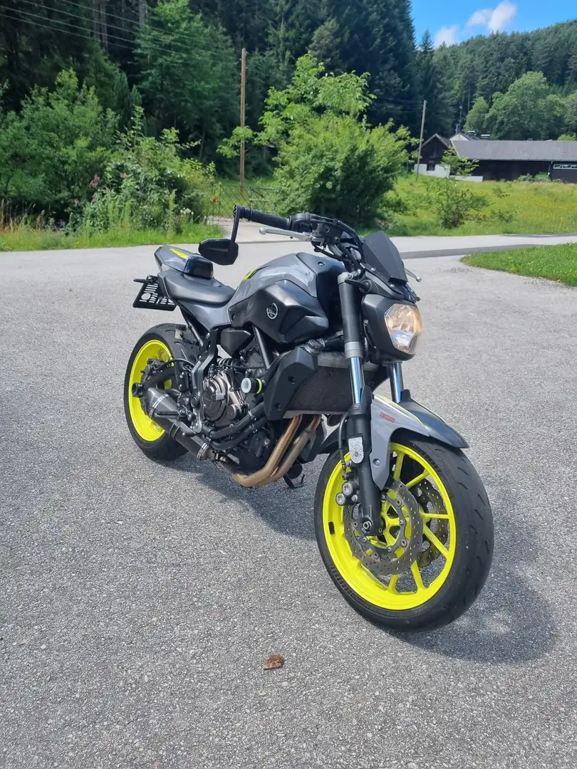 Yamaha MT-07 Grau - 2
