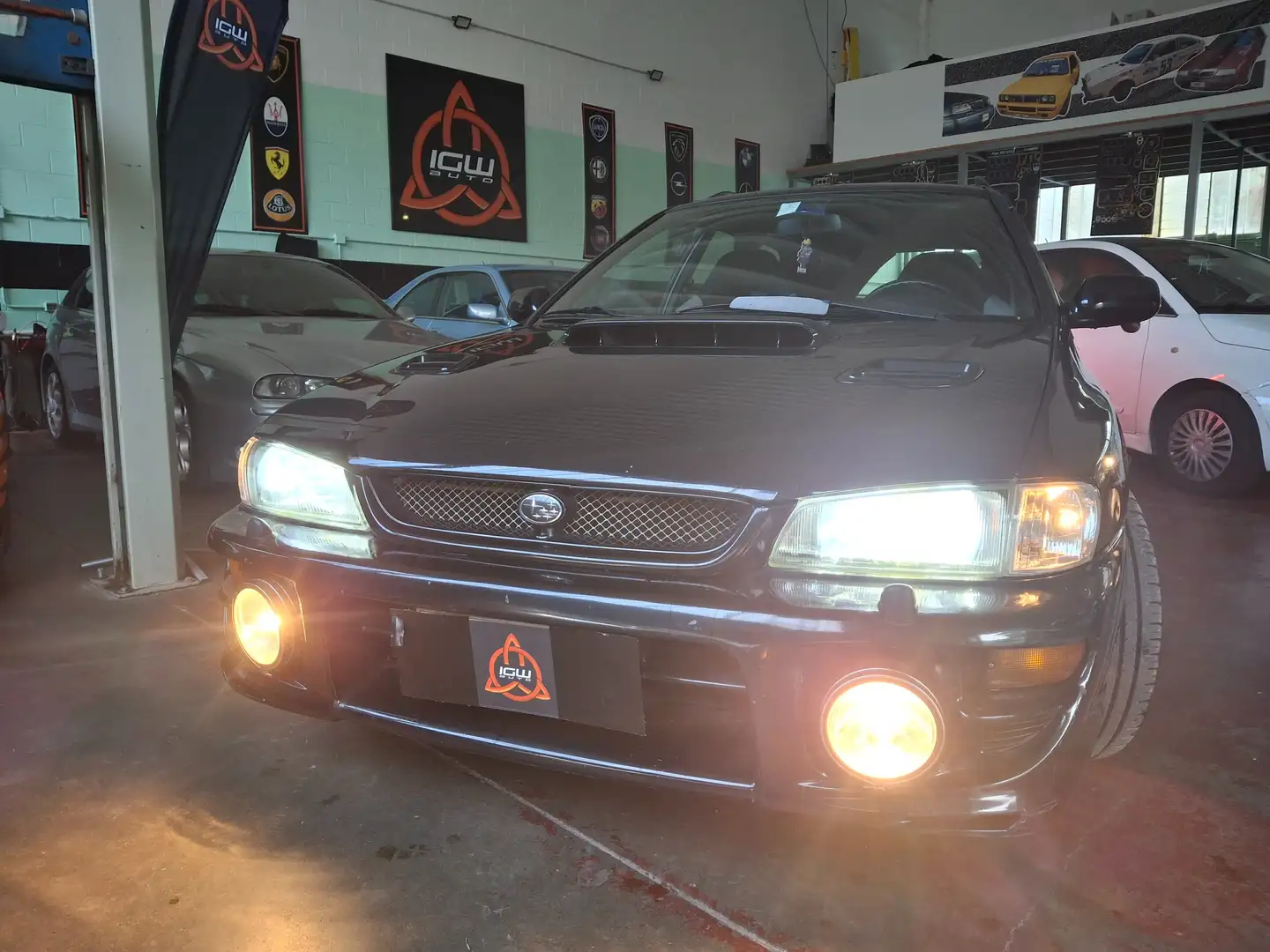 Subaru Impreza Impreza I 1993 CW 2.0i turbo GT Classic 4wd Noir - 1