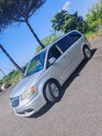 Voyager V 2.8L Platinum 163cv auto