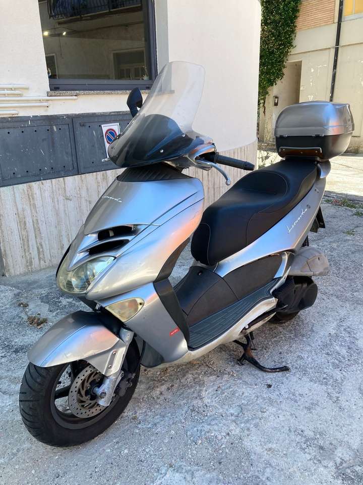 Aprilia Leonardo 250