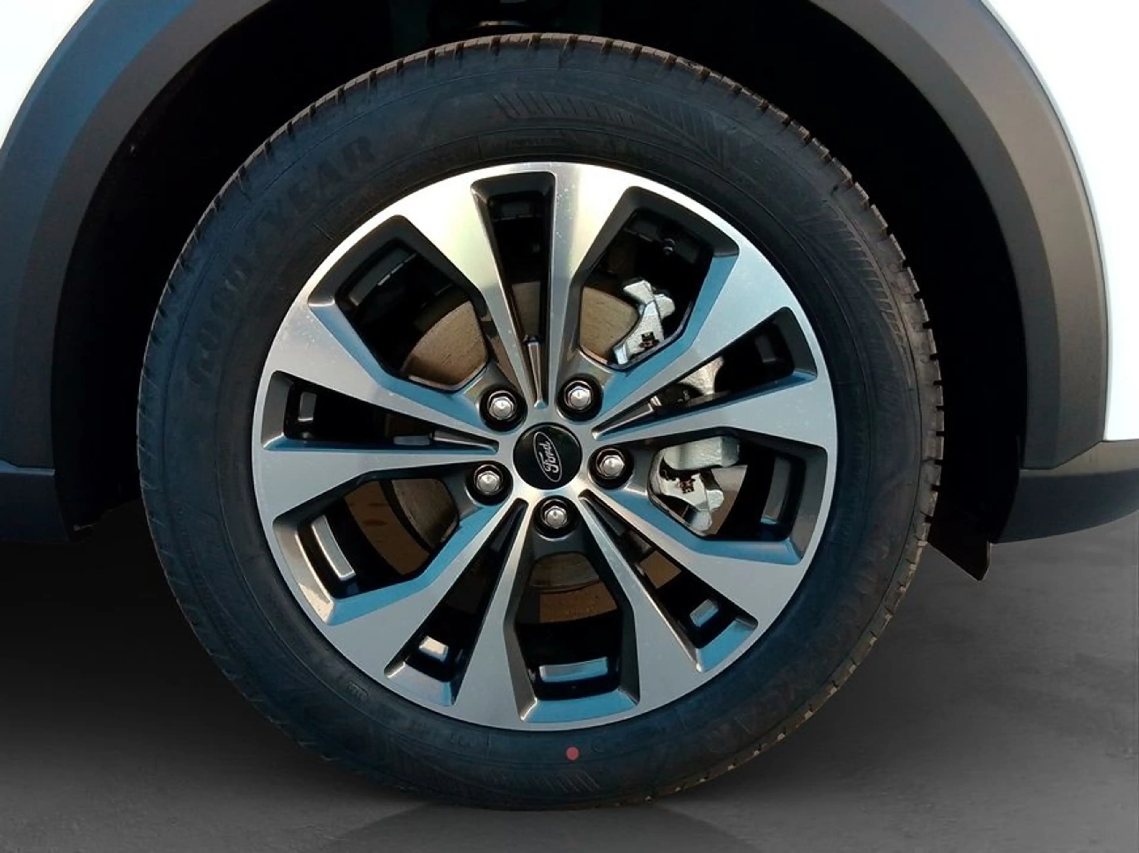 Ford Puma 1.0 EcoBoost Hybrid TITANIUM — photo 25