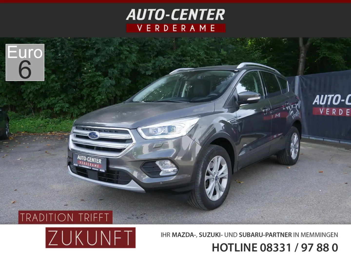 Ford Kuga 2.0 Ecoboost Titanium 4x4 NAVI ACC PANO Gris - 1