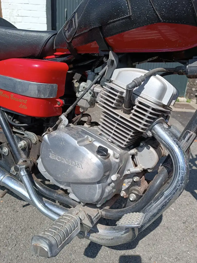 Honda CA 125 Rebel Red - 1