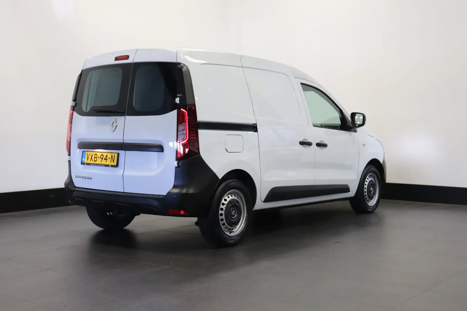 Renault Express 1.5 dCi EURO 6 - Airco - Cruise - PDC - € 12.900,- Wit - 2