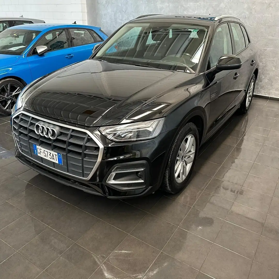 Audi Q5 30 TDI S tronic Business Nero - 2