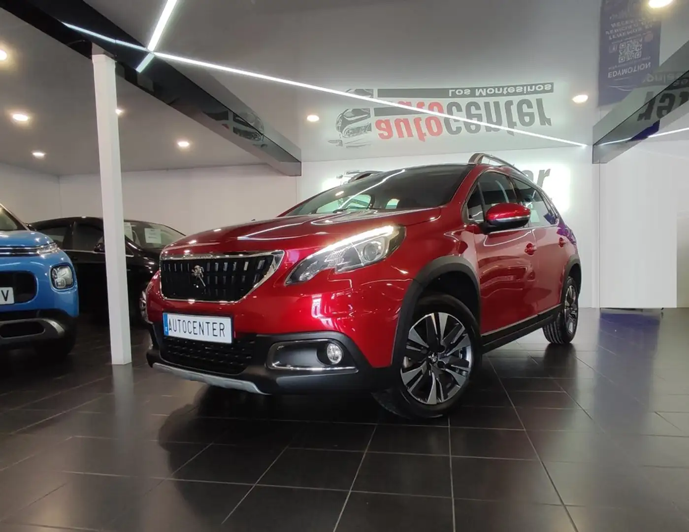 Peugeot 2008 Allure 1.2 PureTech 81KW (110CV)S&S EAT6 Rouge - 1