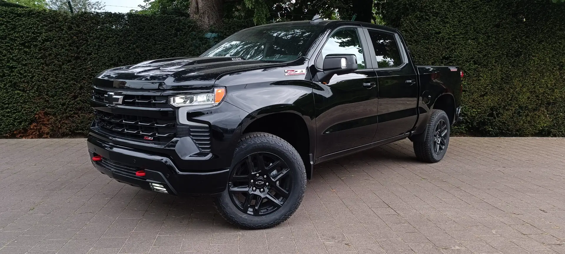 Chevrolet Silverado Model 2025 TrailBoss 6.2 L V8 €63.900,-excl btw Noir - 1