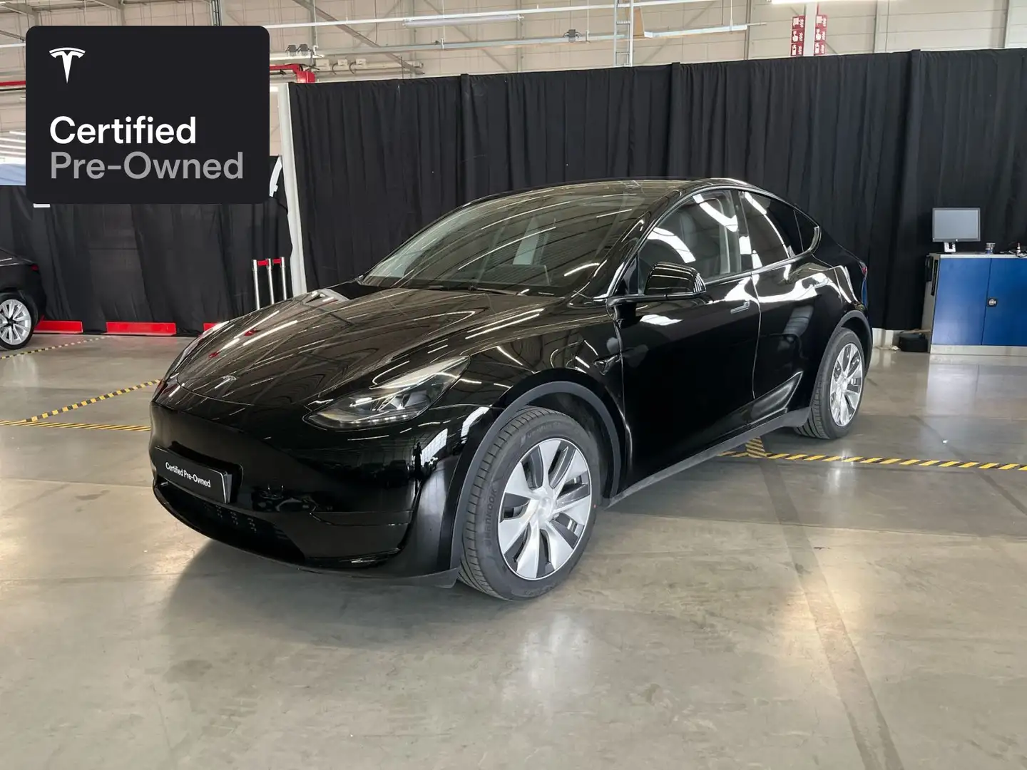 Tesla Model Y Rear-Wheel Drive “Certified Pre-Owned” Zwart - 1