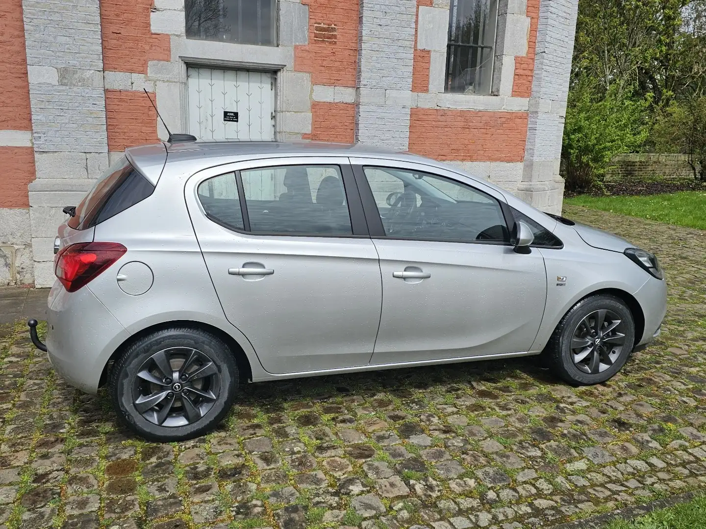 Opel Corsa NAVI//ESSENCE//GARANTIE Gris - 2