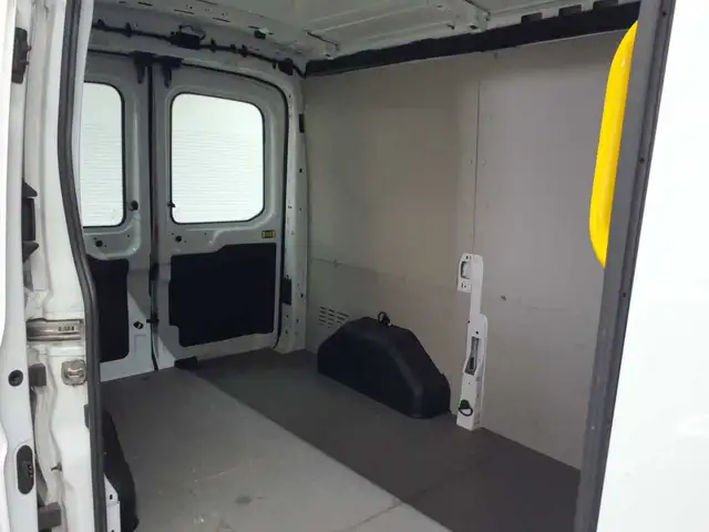 Ford Transit view 14