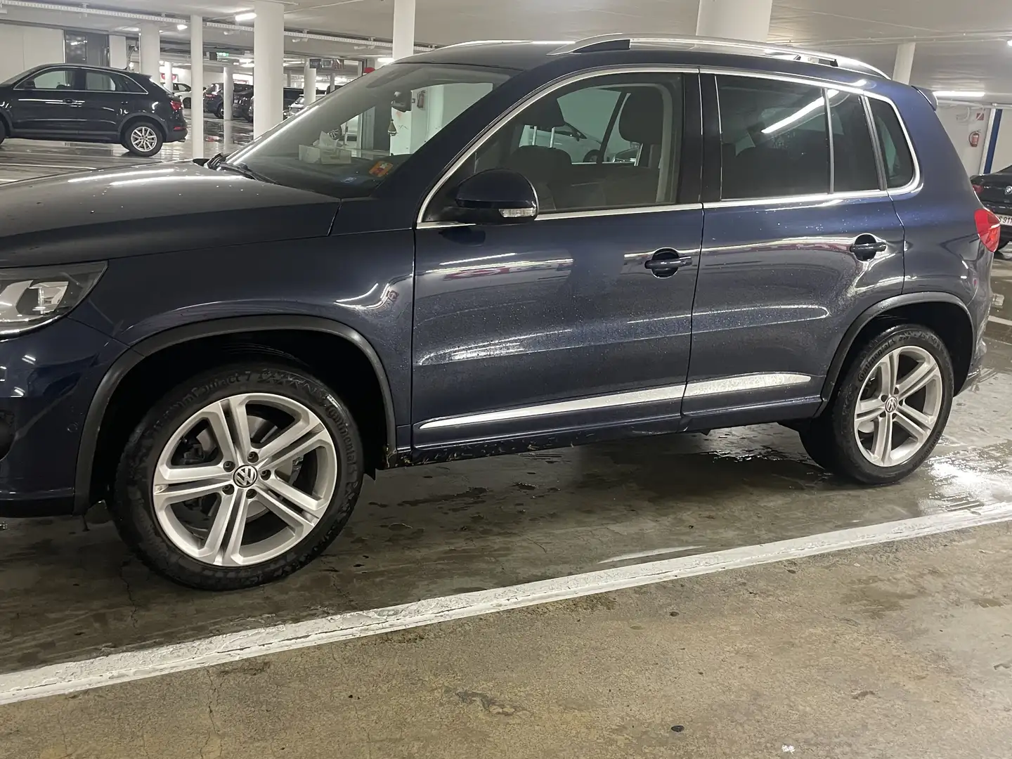 Volkswagen Tiguan 2,0 TDI BMT 4Motion Sport DSG - 1
