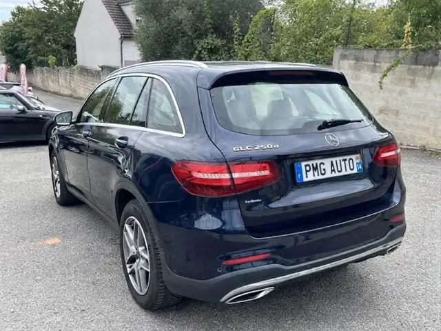 Mercedes-Benz GLC view 8